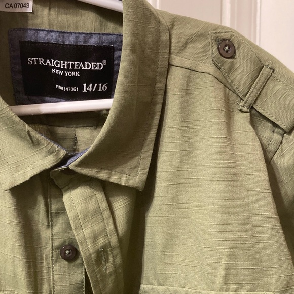 Kids' Olive Button Down Shirt - Picture 4 of 4
